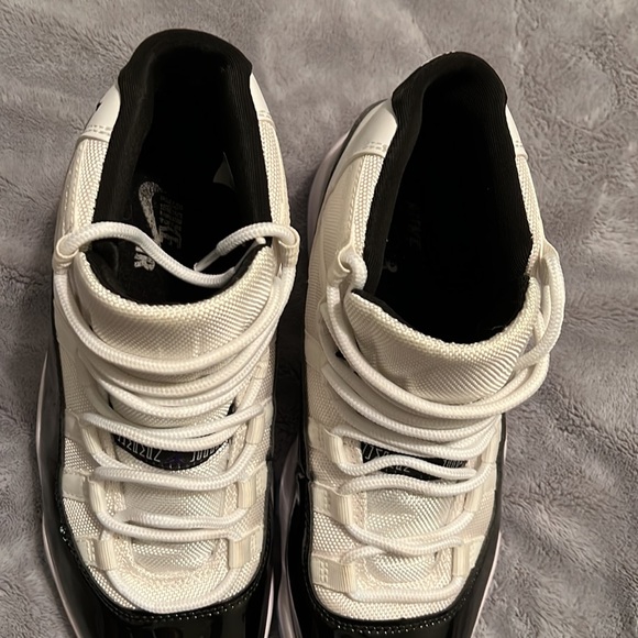 Jordan 11 concord